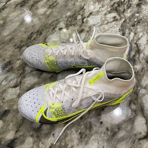 Nike Mercurial womens US size 7 soccer cleats